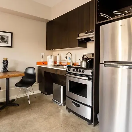 Bright Studio Apartment - Food Carts & Local Shops Portland Exterior photo