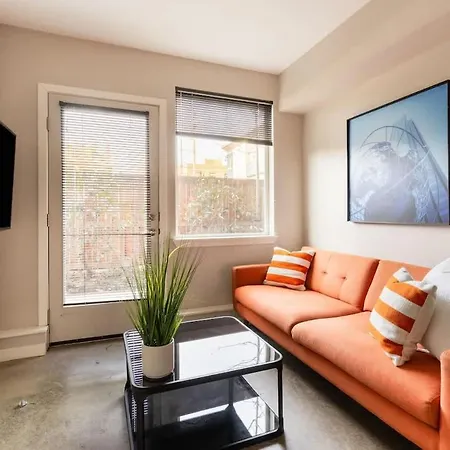 Bright Studio Apartment - Food Carts & Local Shops Portland Exterior photo